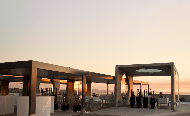 Bodegas Martín Códax abre su terraza para ver los atardeceres y ofrece propuestas de Estrella Michelin en su Wine Bar