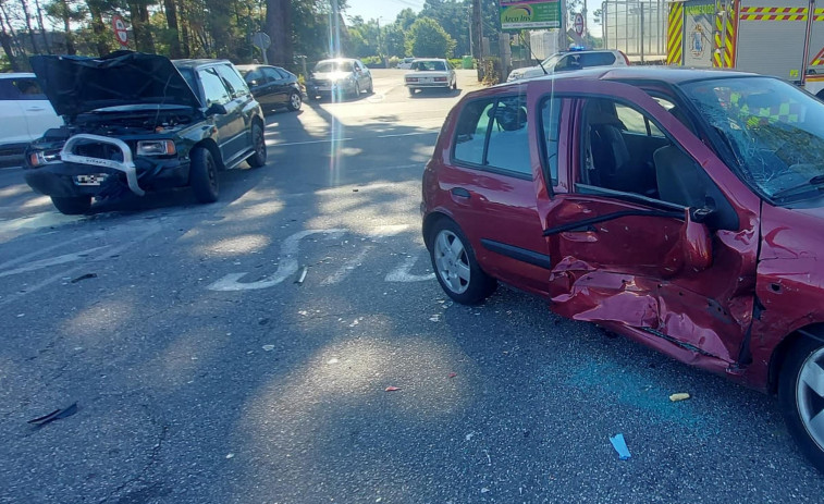 Una colisión en Vilanova se salda con una joven herida de consideración