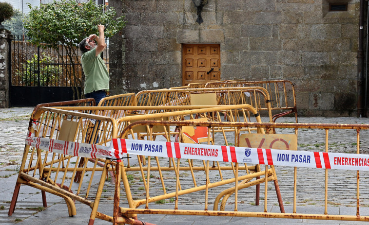 Ravella no descarta que se valle todo el atrio de la iglesia para San Roque