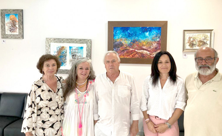 La pintora Mila Alonso expone su obra en La Cultural de Sanxenxo hasta el 30 de agosto