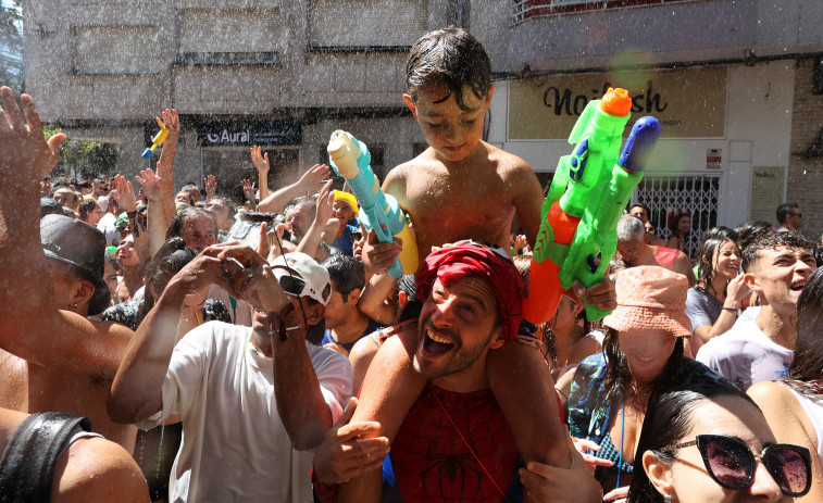 El Concello de Vilagarcía defiende que el regreso a los orígenes de la Festa da Auga aumenta la participación de los niños