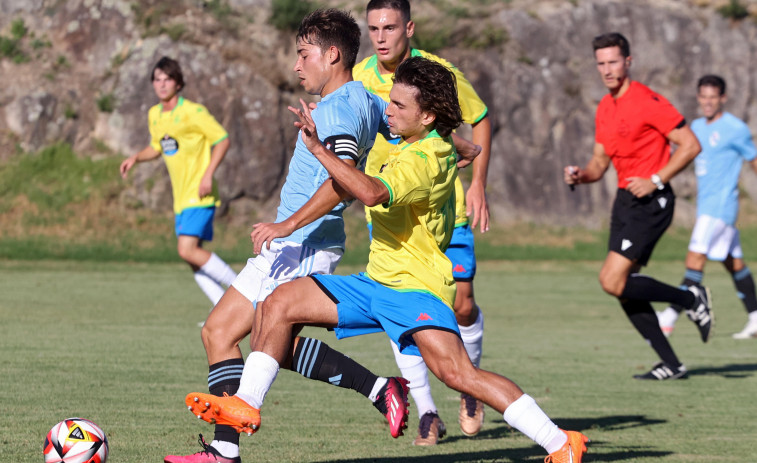 El Celta Fortuna gana al Fabril y se alza con el Trofeo do Albariño