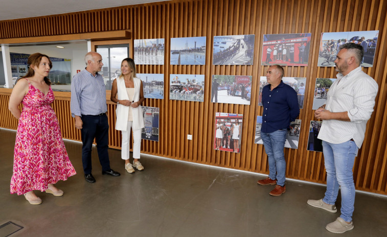 Vilanova inaugura una exposición fotográfica con los recuerdos de la salida de la Vuelta Ciclista desde la batea
