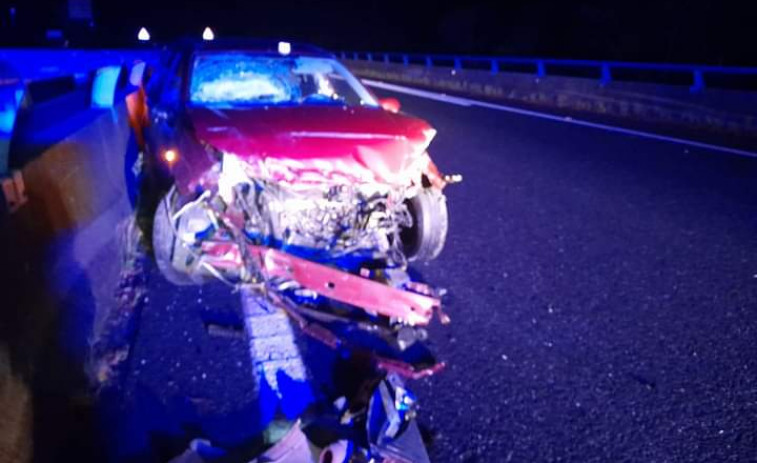 Herido un joven conductor en un accidente de tráfico de madrugada en la Autovía do Barbanza en A Pobra