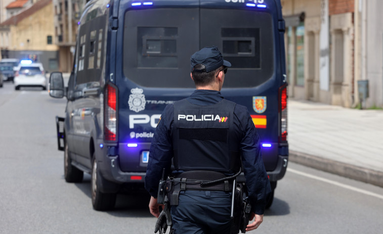 La Policía Nacional intercepta unos treinta kilos de heroína en un camión cuando cruzaba la Autovía do Salnés