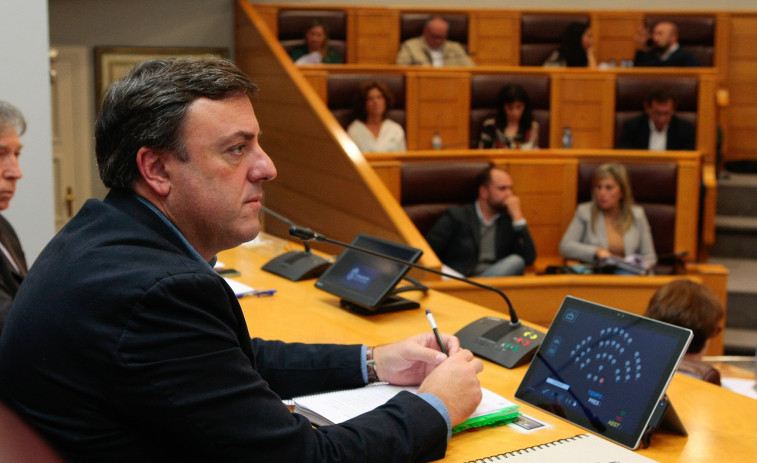 La Diputación de A Coruña asignó 5,2 millones de euros a los cuatro ayuntamientos de O Barbanza en el Plan Único