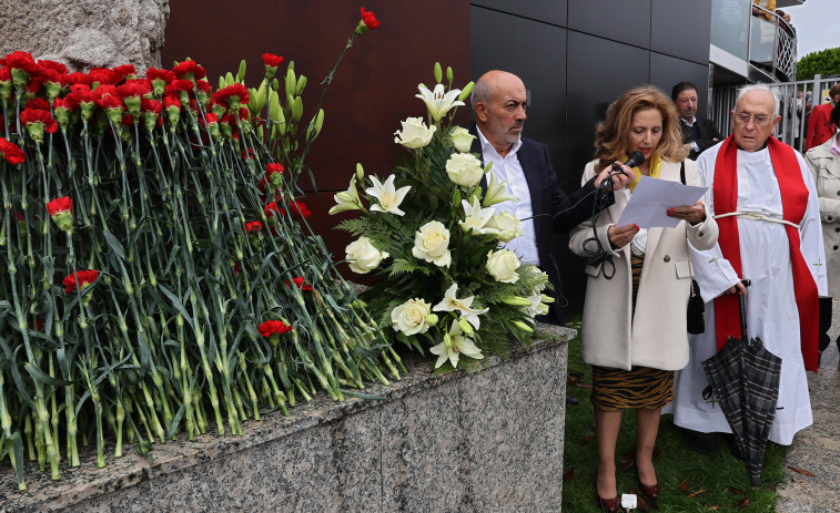 Un millar de personas honran a Nosa Señora das Viñas en la fiesta de socios de Martín Códax