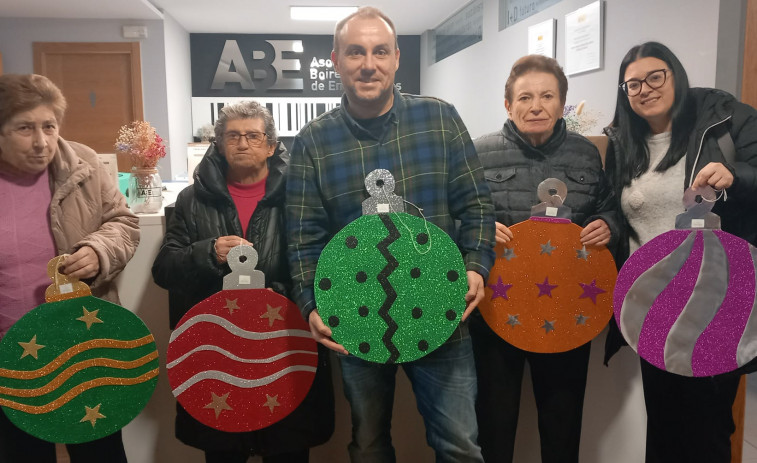 La ABE colabora con la campaña de Navidad de Agadea Alzheimer en Boiro