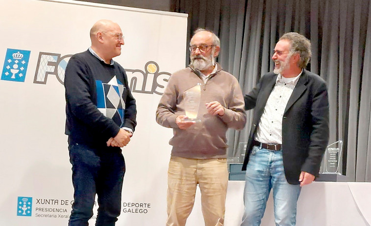 La Gala del Tenis de la Federación Gallega premia al CCD Sanxenxo