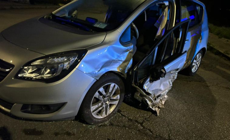 Heridas cuatro personas en un accidente de tráfico registrado esta noche en la recta de Palmeira