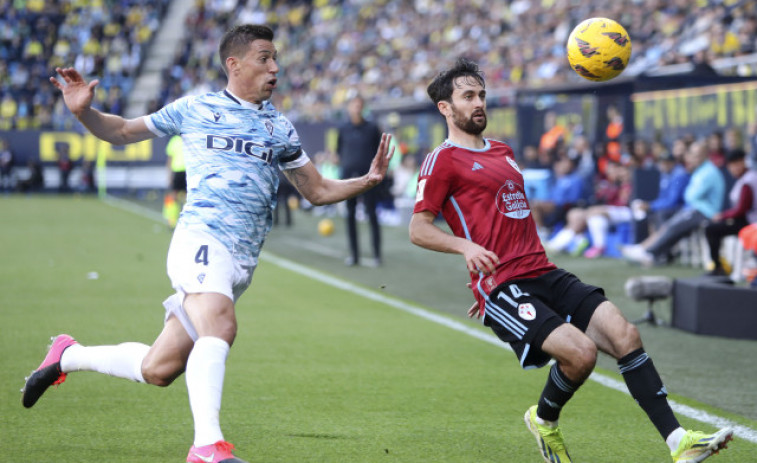 2-2 | El Celta se deja media salvación en el minuto 99 frente al Cádiz