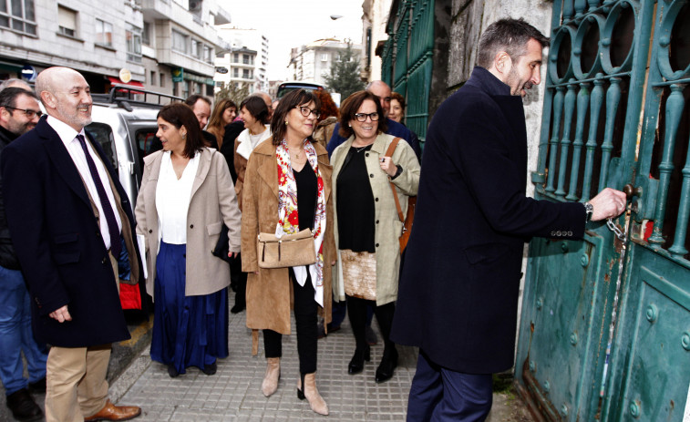 Varela se reúne con el Estado para negociar la compra del parking de Praza de España