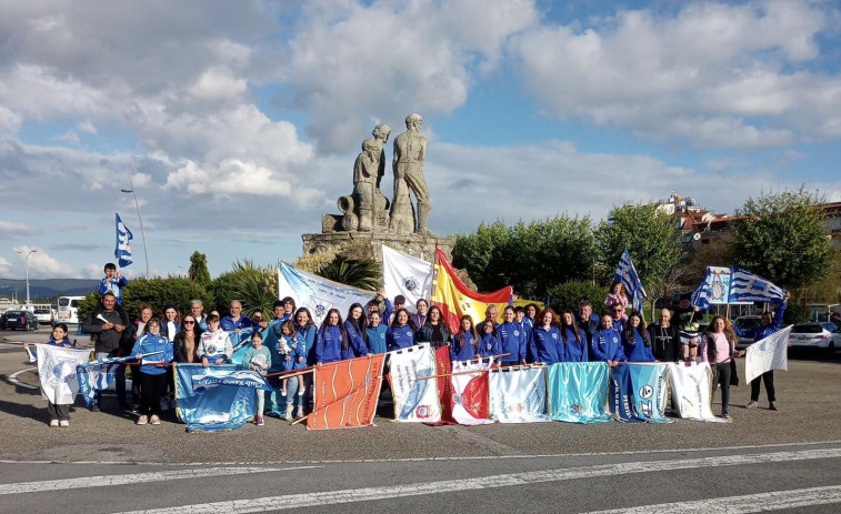 Cabo y Mecos ondean las banderas de campeones  de España