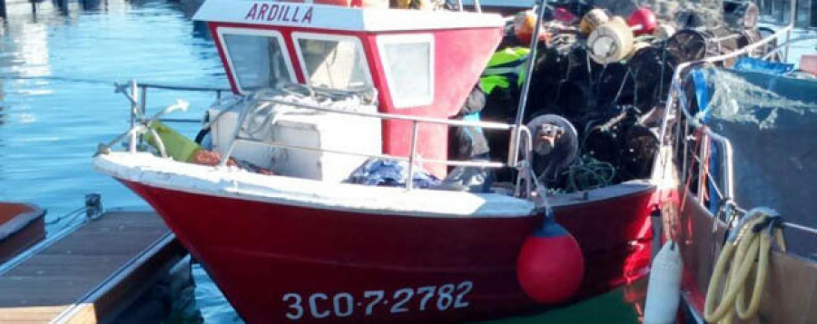 O GROVE - Indignación entre los marineros al reducir los nuevos fingers el tamaño de las plazas de amarre