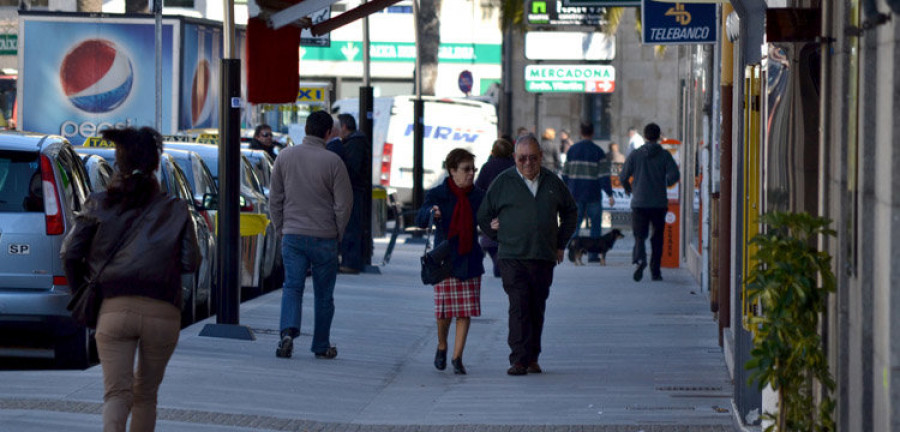 CAMBADOS - La población local envejece y emigra y la esperanza de vida se equipara entre sexos