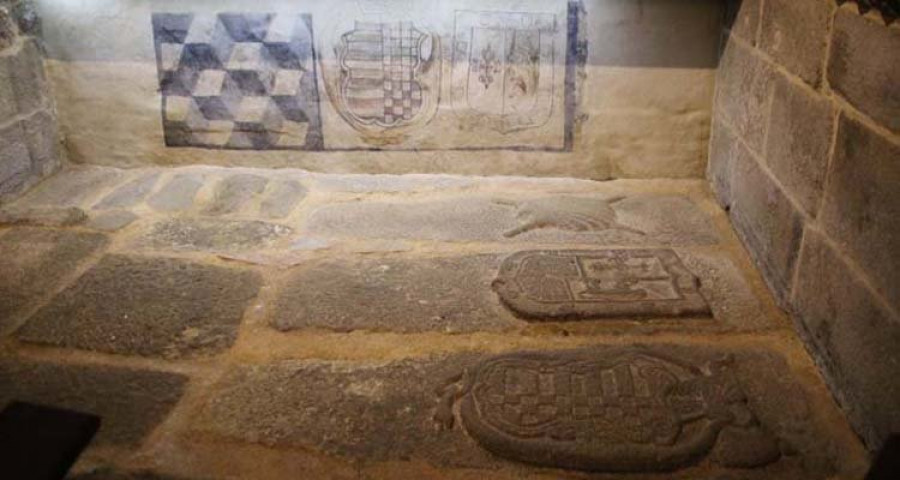 Hallan murales y sepulturas de más de 500 años en la iglesia de San Ginés
