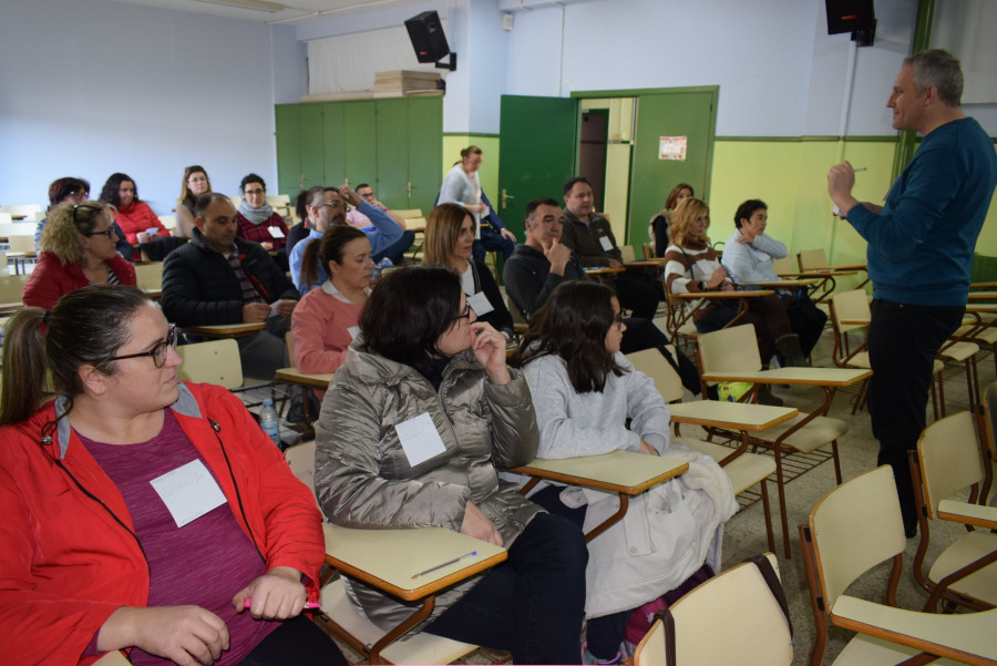 Un experto destaca en Palmeira el papel fundamental de los espectadores en los casos de acoso escolar