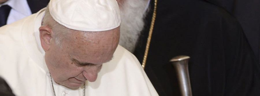 El papa Francisco describe el “dolor” que sufren los refugiados de Lesbos