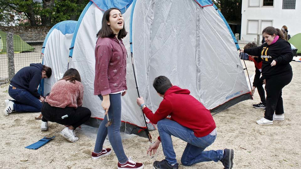La XLVI Pascua Xoven reúne a cerca de 200 jóvenes de Galicia y Portugal en A Xunqueira