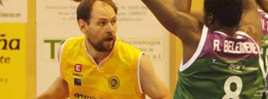 El Xuven cae en Vitoria con el Araberri víctima de su permisividad en defensa