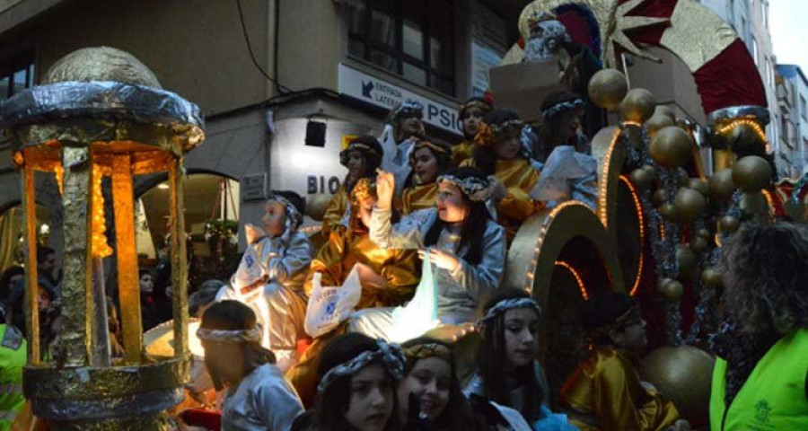Más de 1.200 personas participan en las principales Cabalgatas de Reyes que se celebran en la zona