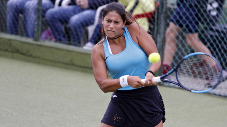 Jéssica Bouzas cede ante la rusa Shcherbinina, que remontó muy competitiva