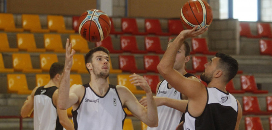 El Joventut ya entrena en Vilagarcía para  el EncestaRías