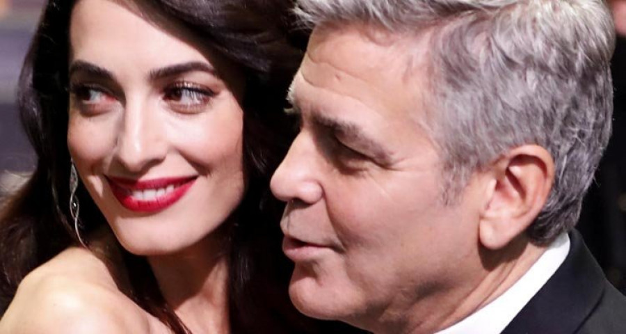 George y Amal Clooney dan la bienvenida a sus mellizos