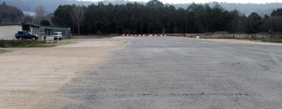 CALDAS DE REIS - Rey confía en que la legalización permita contar con un aeródromo en la localidad