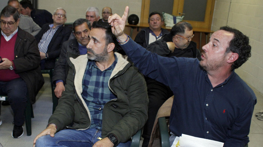 Manolo Abalo y Francisco Vázquez presentan sus candidaturas al Arosa