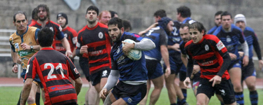 Os Ingleses disputa la  ida de la semifinal por el título en Monteporreiro