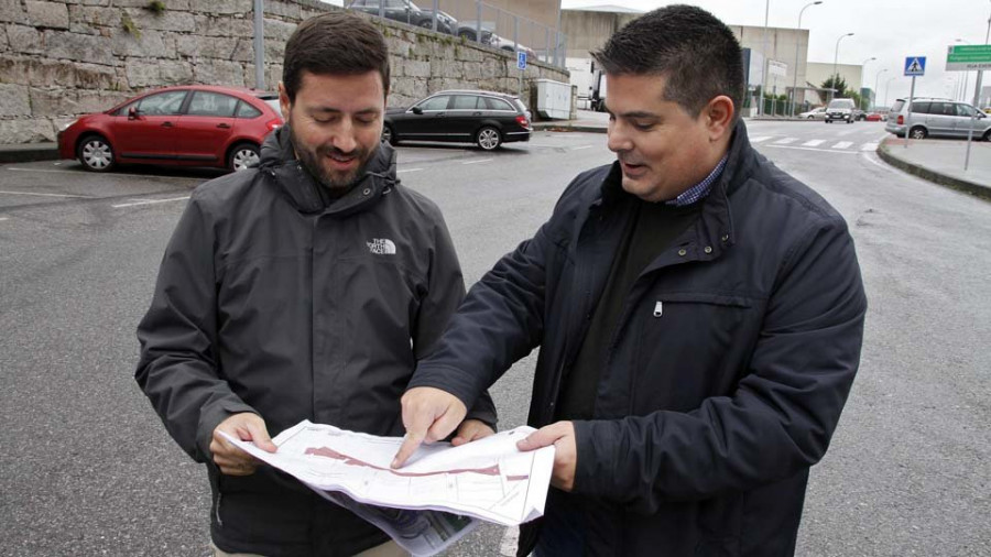 El bipartito propone aumentar el gasto en mantenimiento de colegios para “atallar a inoperancia” de la Xunta