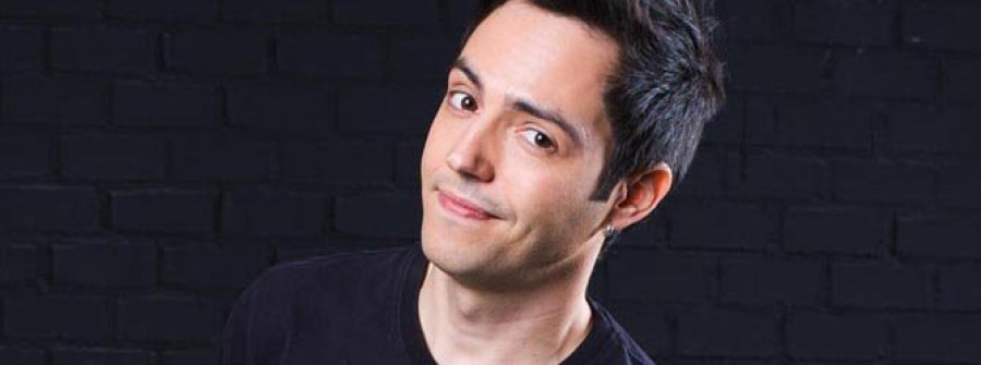 David Guapo aterriza en Vilagarcía con su show “Que no te frunjan la fiesta”