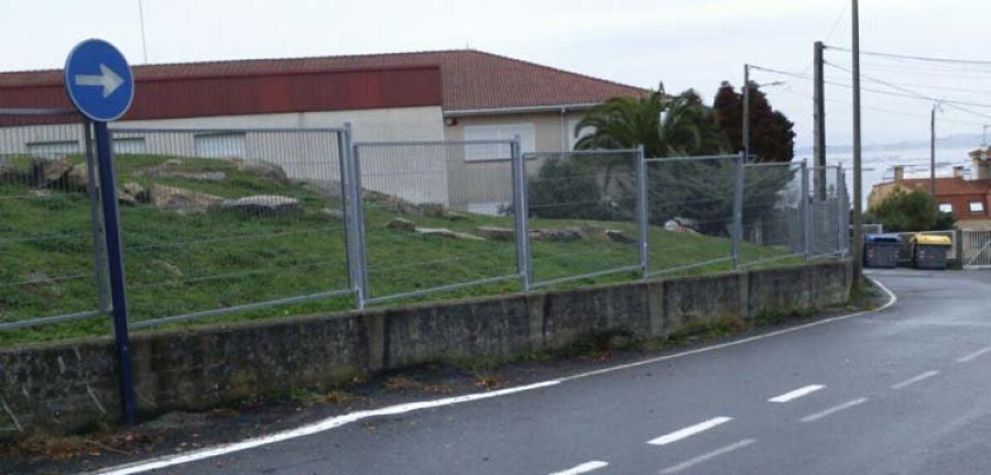 Estudian colocar un reductor de velocidad en el instituto 
Monte da Vila