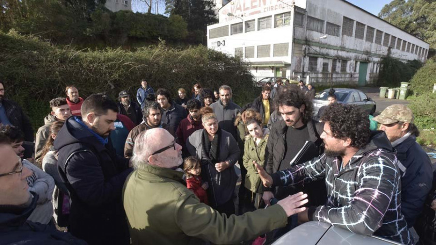 Más de 20 chabolistas plantan cara con abogados al plan de realojo municipal