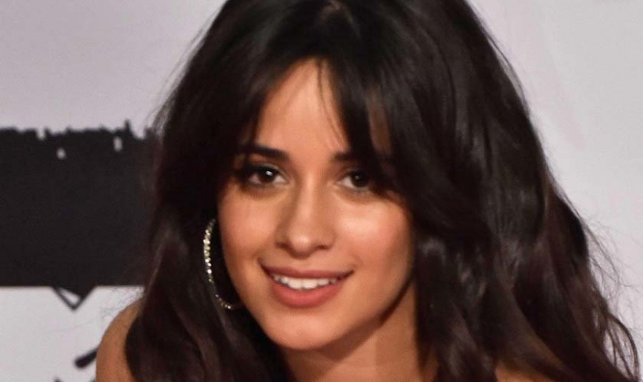 Camila Cabello triunfa en la gala de los premios EMA en Bilbao