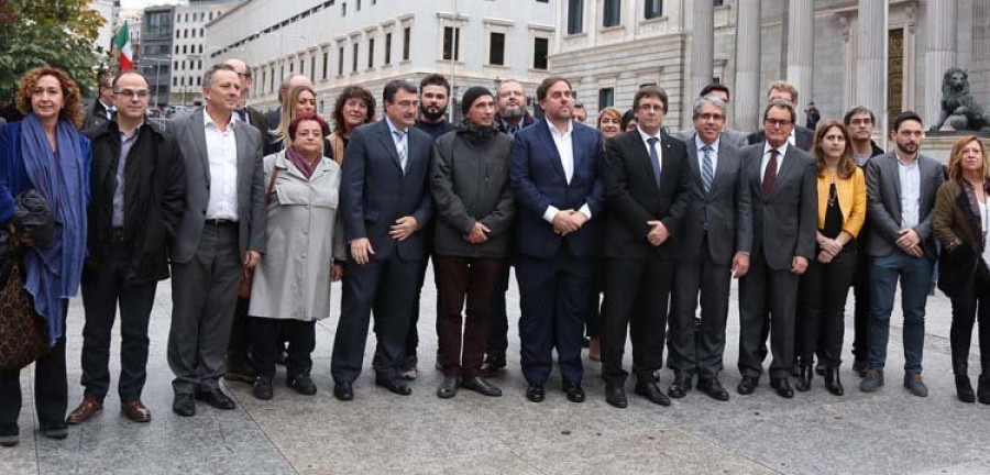 Puigdemont y Mas ven una “vergüenza para España” el suplicatorio de Homs