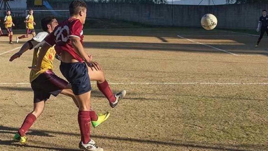 La reforma del campo del CF Dorrón incluirá césped y un aparcamiento