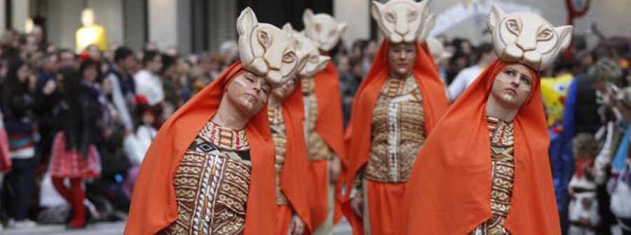 El “Rey Remolón” se hace con el carnaval de Vilagarcía