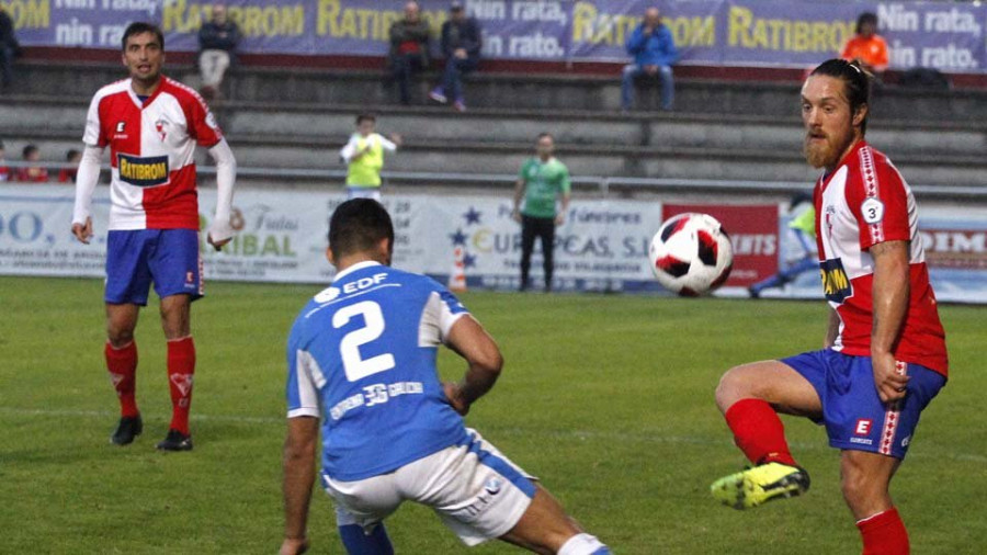 El Arosa presenta números en casa de equipo de media tabla