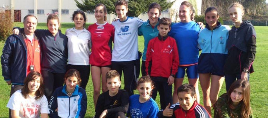 Los atletas de la Escuela de Cuntis, en el Nacional de Murcia