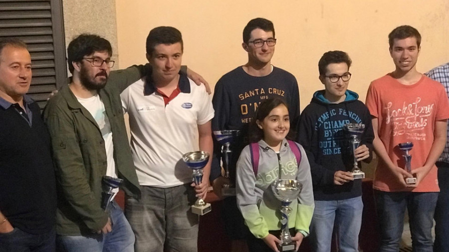 Julio Suárez gana el torneo nocturno de verano EnRoque