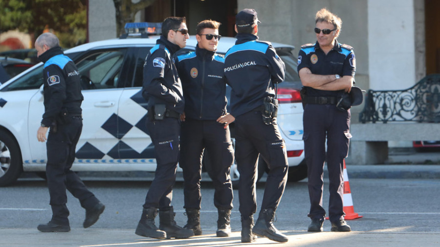 La Xunta convocará en primavera las plazas de Policía Local de Vilagarcía