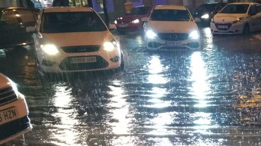 La lluvia causa inundaciones en Vilagarcía en zonas donde se obró para intentar evitarlas