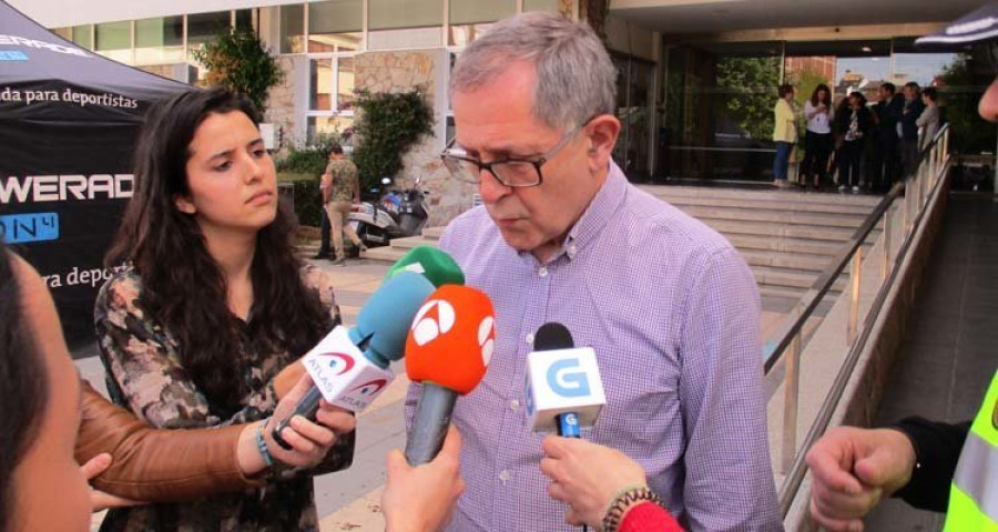 Muere un policía en Carballo arrollado por un conductor ebrio en un control