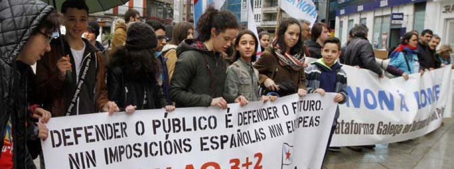 Un 80 % de los estudiantes secundan la  huelga contra la Lomce y el “decreto 3+2”