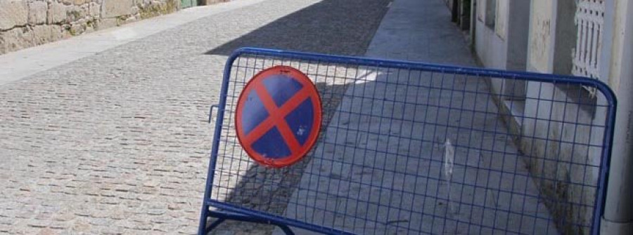 CAMBADOS-Los vecinos recaban firmas para reunirse con Aragunde por el aumento de las multas