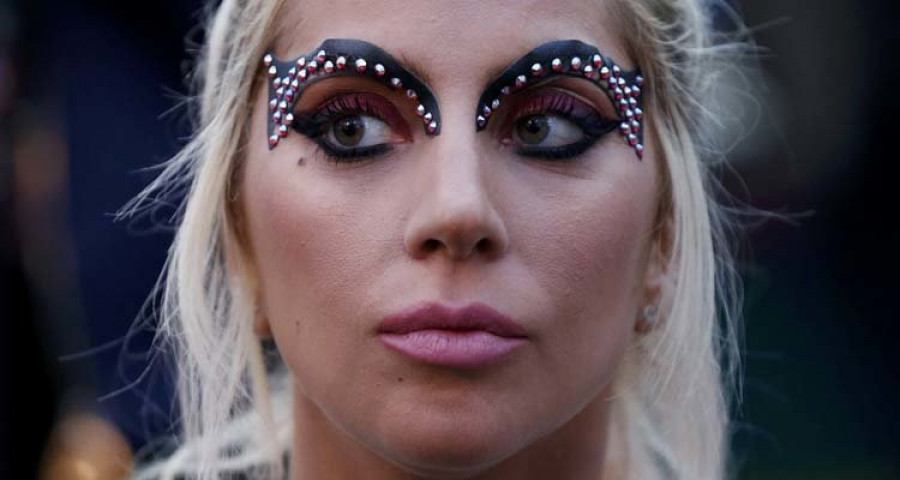 Lady Gaga llora por su amiga Sonja Durham, recientemente fallecida