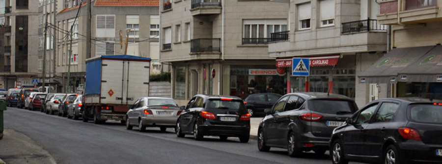 Los trabajos de “parcheado”  de la N-640 provocan atascos