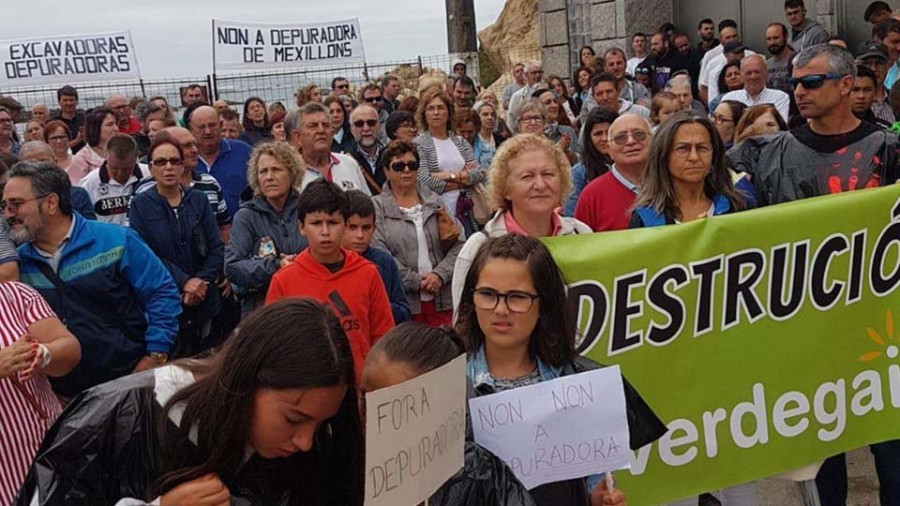 El BNG llevará al Parlamento la polémica por la depuradora de mariscos en Castiñeiras